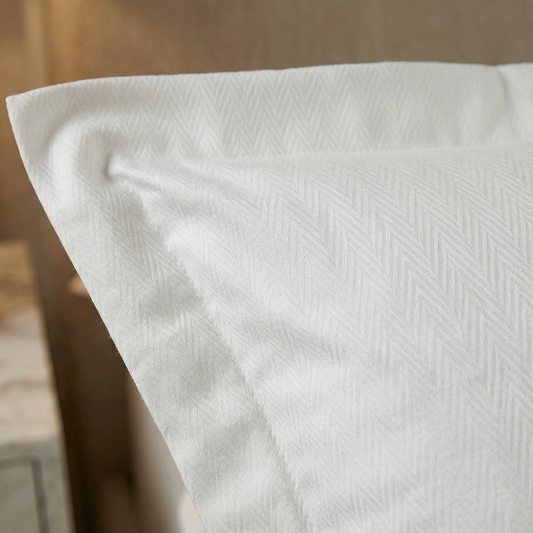 Julian collection – Subtle texture and timeless elegance